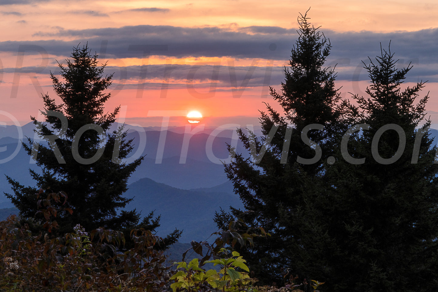 End Of Day - Landscape - by Rob Travis